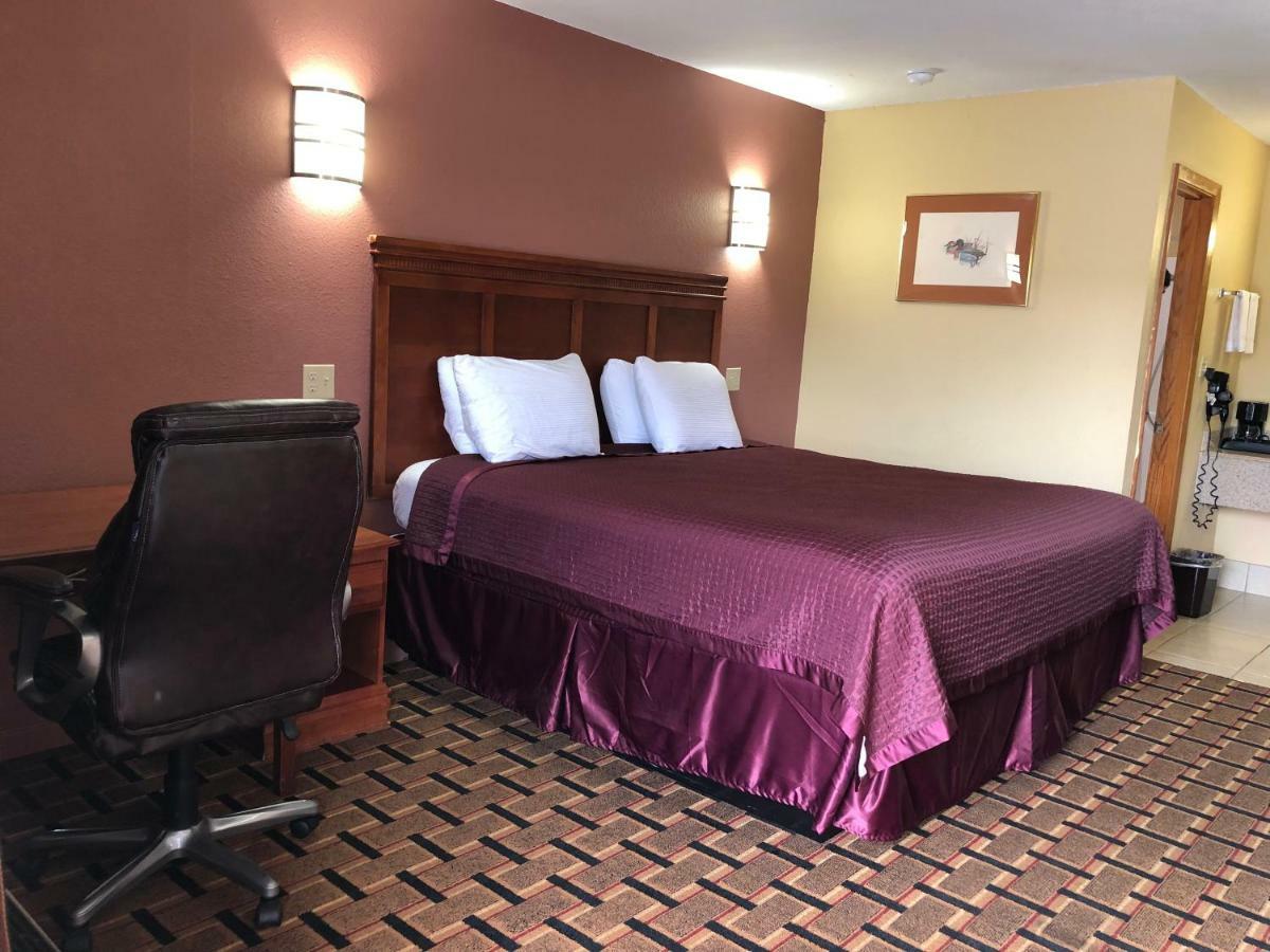 Americas Best Value Inn-Indianola מראה חיצוני תמונה
