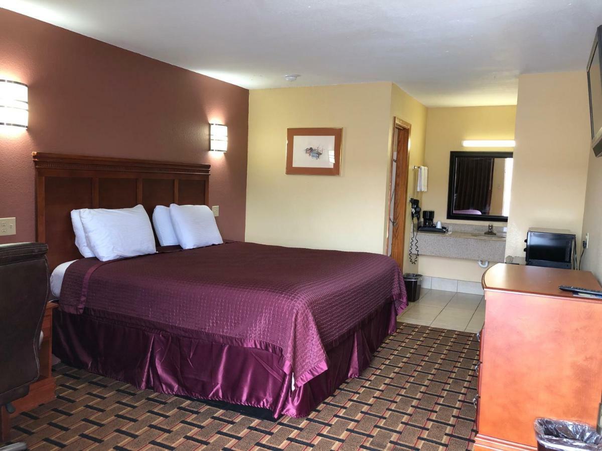 Americas Best Value Inn-Indianola מראה חיצוני תמונה